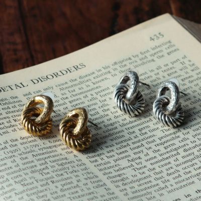 【LIMITED NUMBER】Vintage Like ピアス ニッケルフリー メタル テクスチャー ツイスト ダブル リング チタンポスト  ドロップピアス