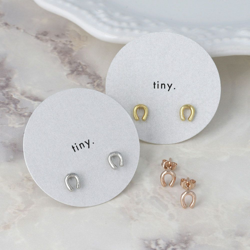 ピアス tiny. ニッケルフリー 馬蹄 ホースシュー メタル スタッドピアス